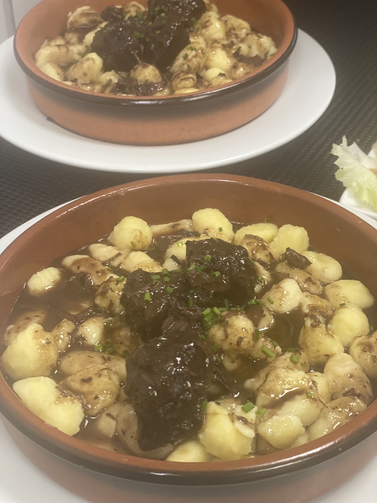 restaurant villeneuve loubet-cuisine traditionnelle cagnes sur mer-evenements nice-cuisine maison saint laurent du var-produits frais antibes