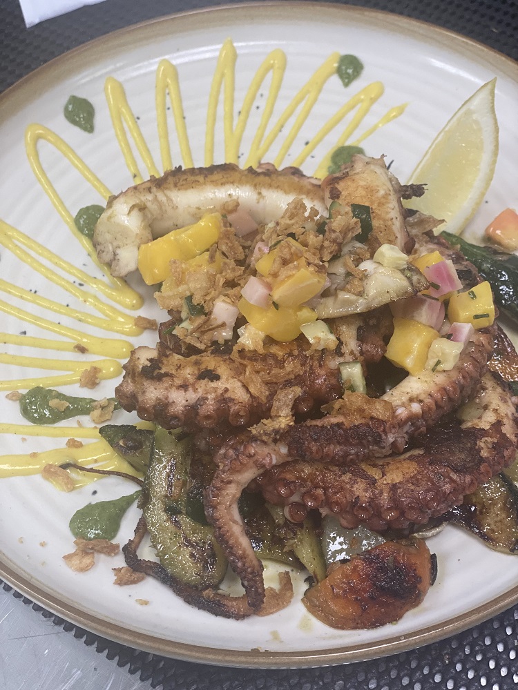 restaurant villeneuve loubet-cuisine traditionnelle cagnes sur mer-evenements nice-cuisine maison saint laurent du var-produits frais antibes