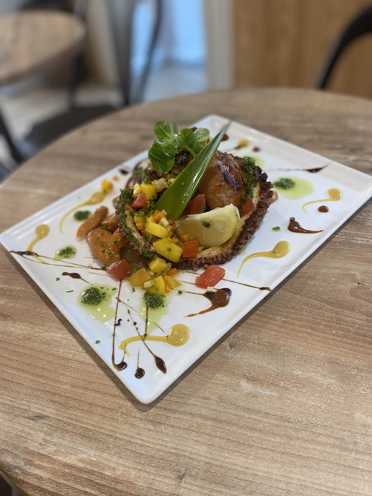 restaurant villeneuve loubet-cuisine traditionnelle cagnes sur mer-evenements nice-cuisine maison saint laurent du var-produits frais antibes