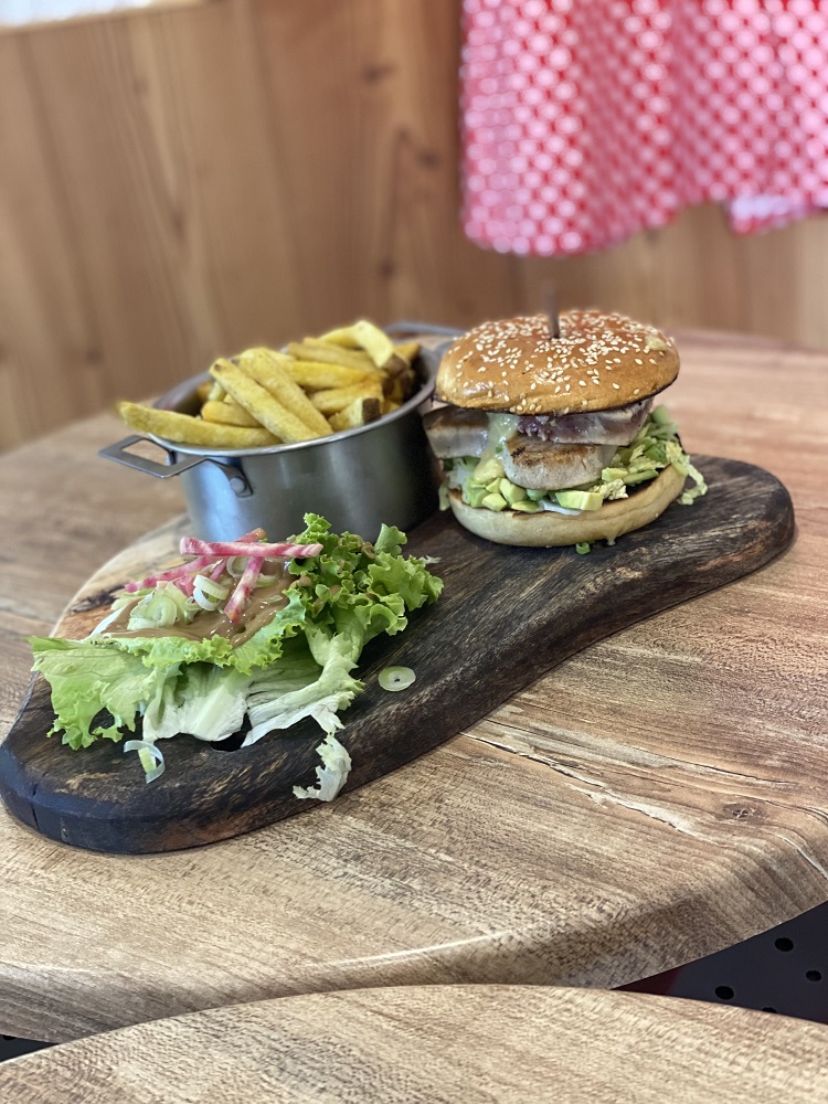 restaurant villeneuve loubet-cuisine traditionnelle cagnes sur mer-evenements nice-cuisine maison saint laurent du var-produits frais antibes