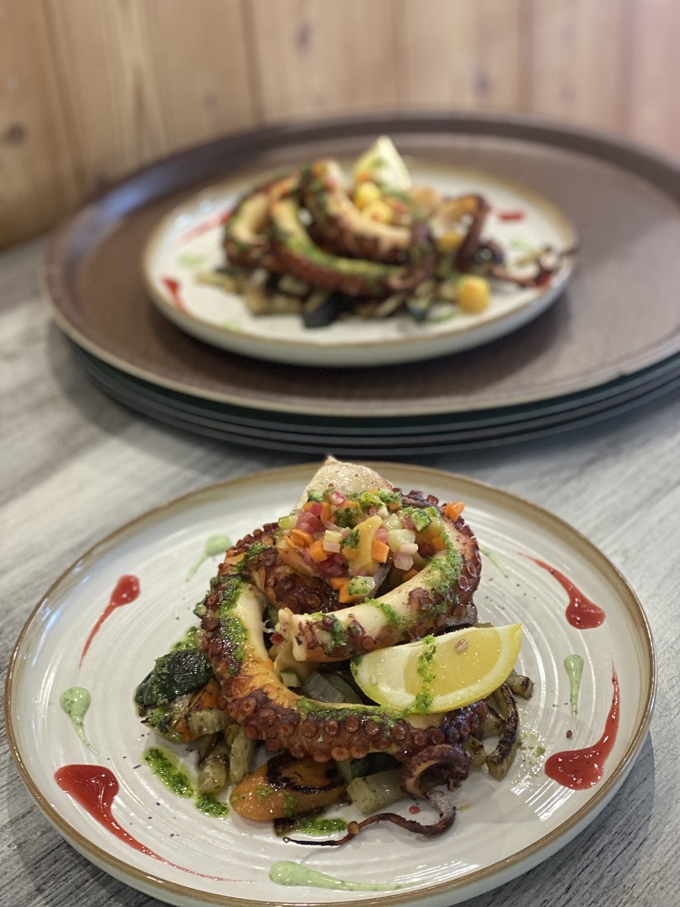 restaurant villeneuve loubet-cuisine traditionnelle cagnes sur mer-evenements nice-cuisine maison saint laurent du var-produits frais antibes